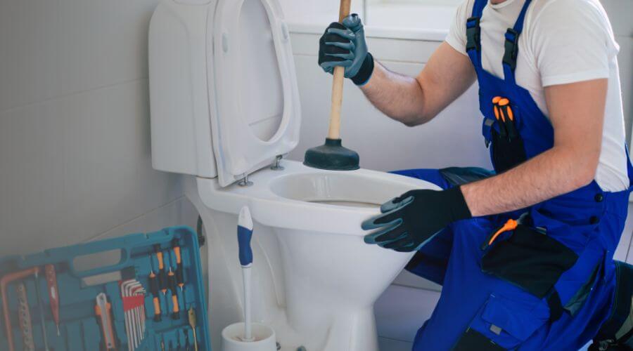 Local annual plumbing maintenance in Howard Lake, MN
